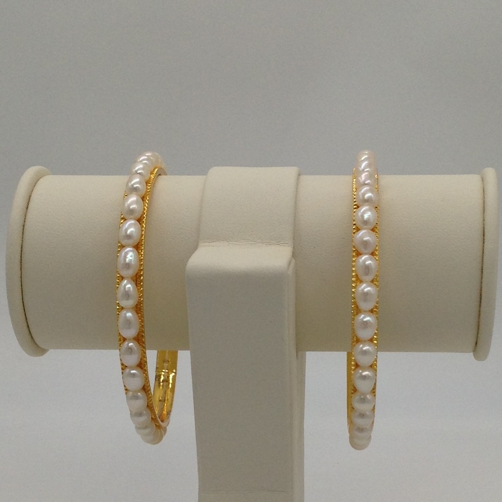 White Oval Pearls Bangles JBG0052