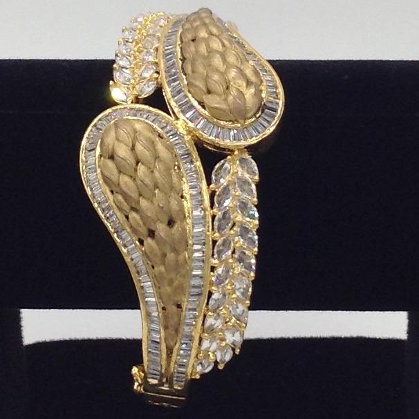 White CZ And Antique Openable Kada Bracelet JBG0047