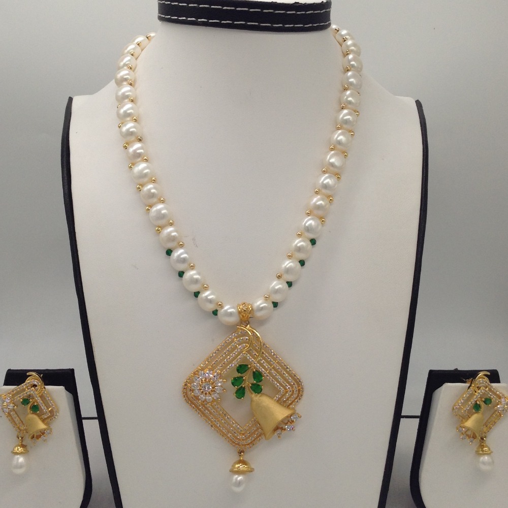 White, green cz pendent set with 1 line button pearls jps0415