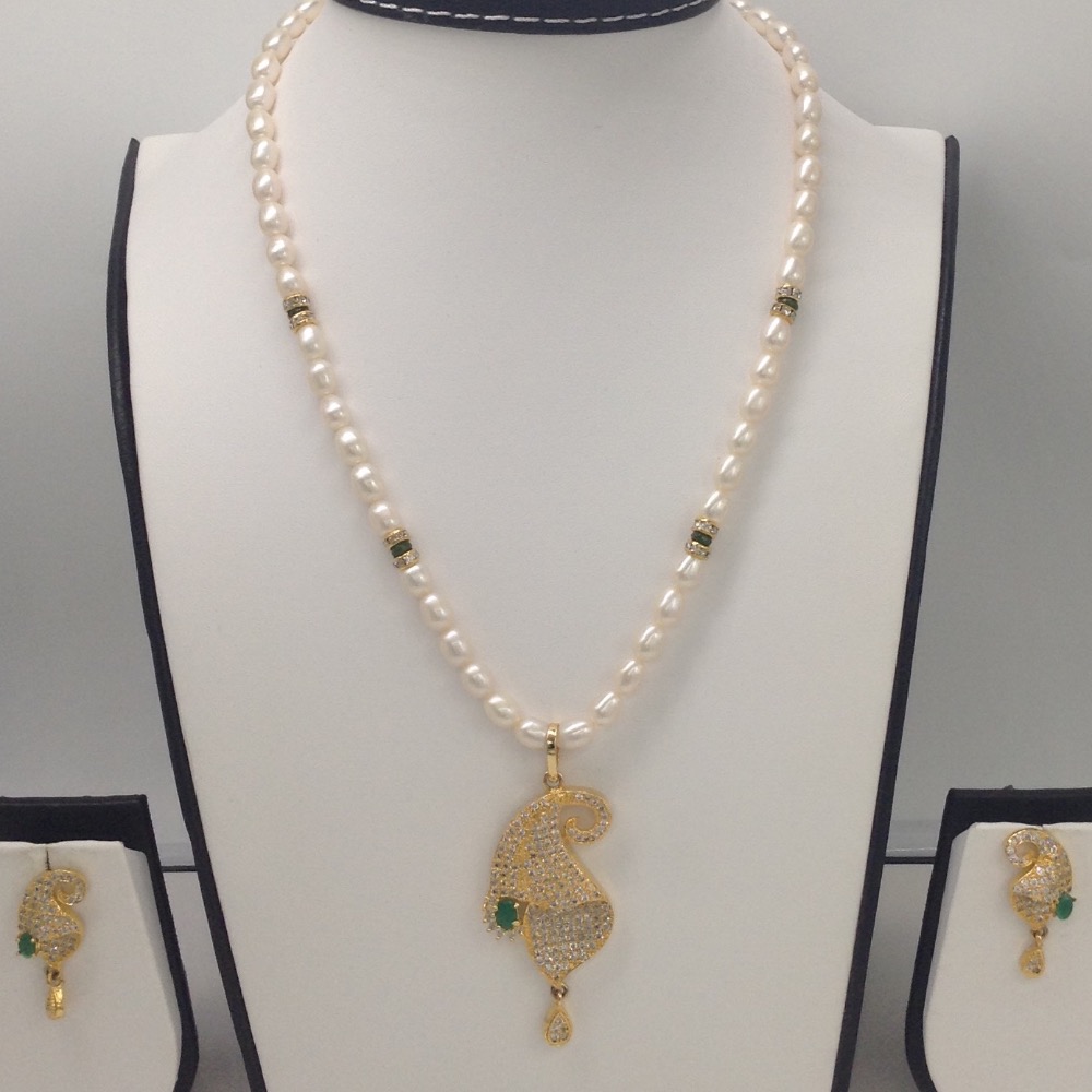 White,green cz pendent set with oval pearls mala jps0132