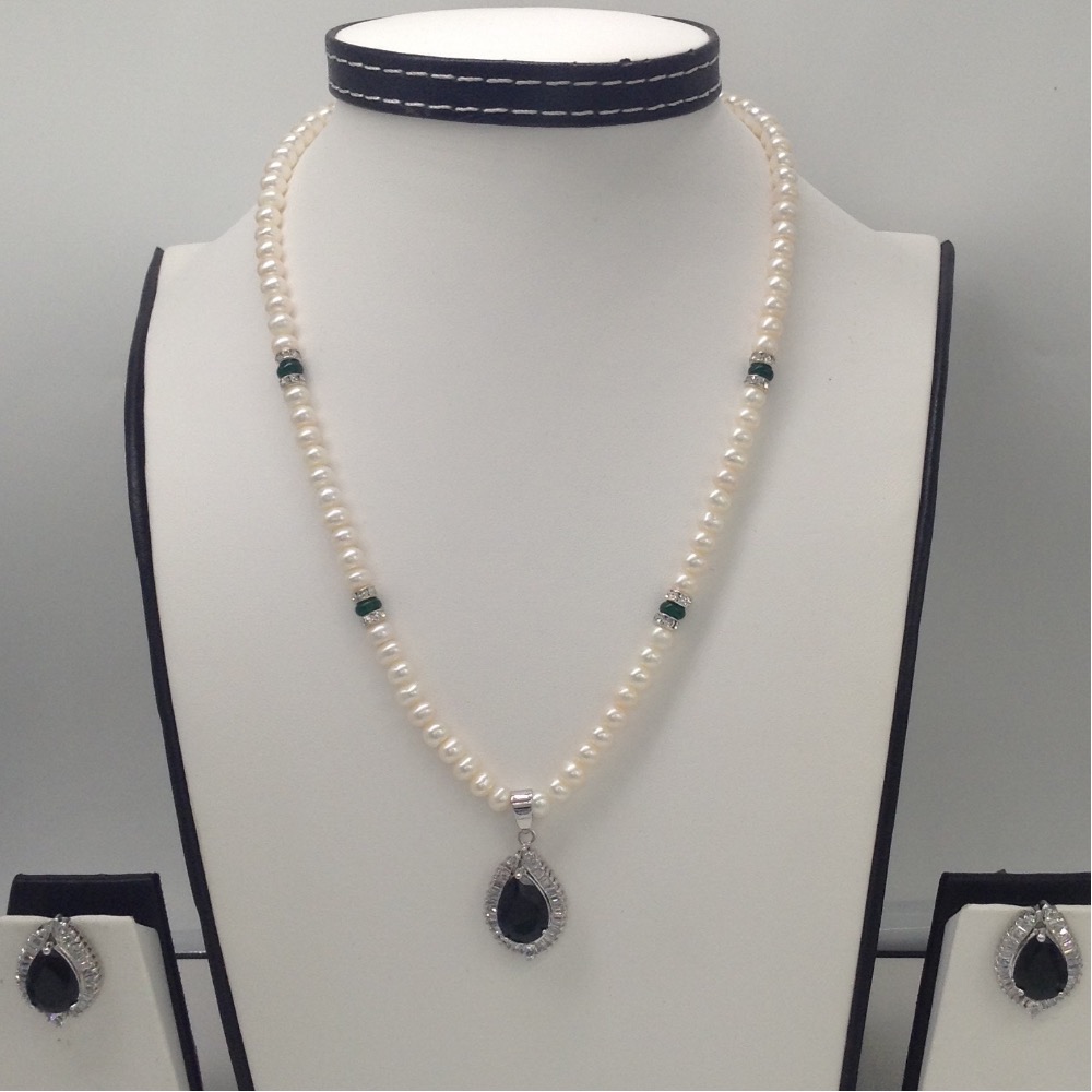 White,green cz pendent set with flat pearls mala jps0133
