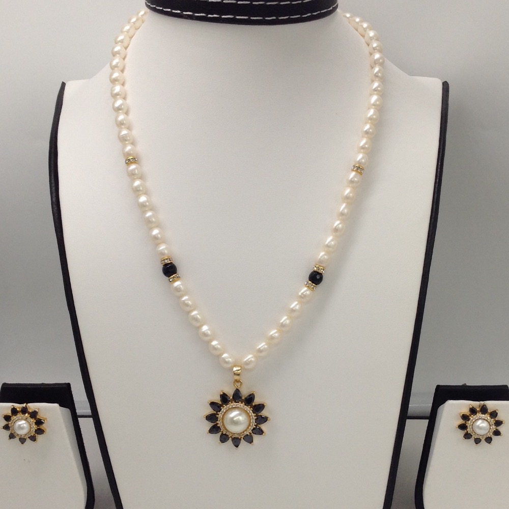 White, black cz pendent set with oval pearls mala jps0086