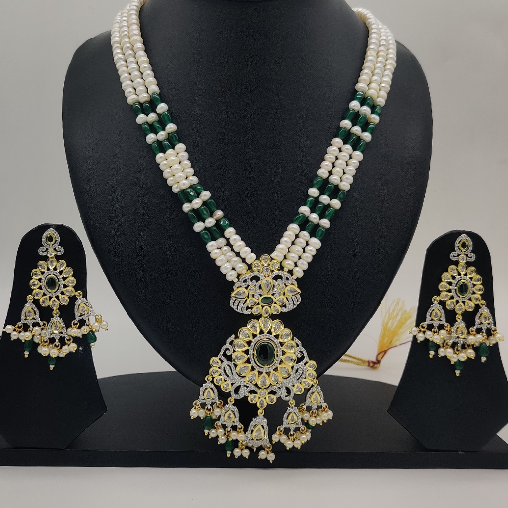 White Polki Ranihaar Set With 3 Line Pearls JPS1005