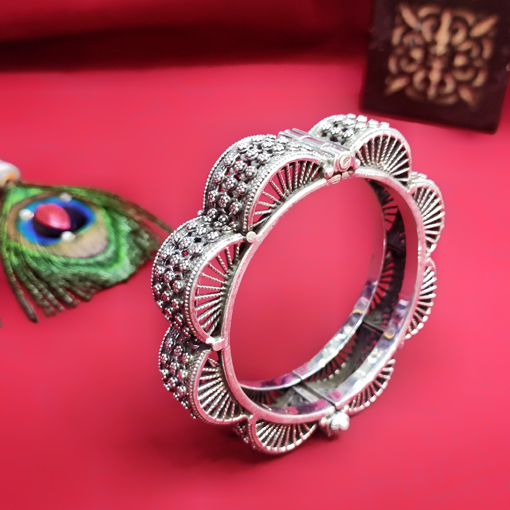92.5% Pure Silver Kada In Antique Work