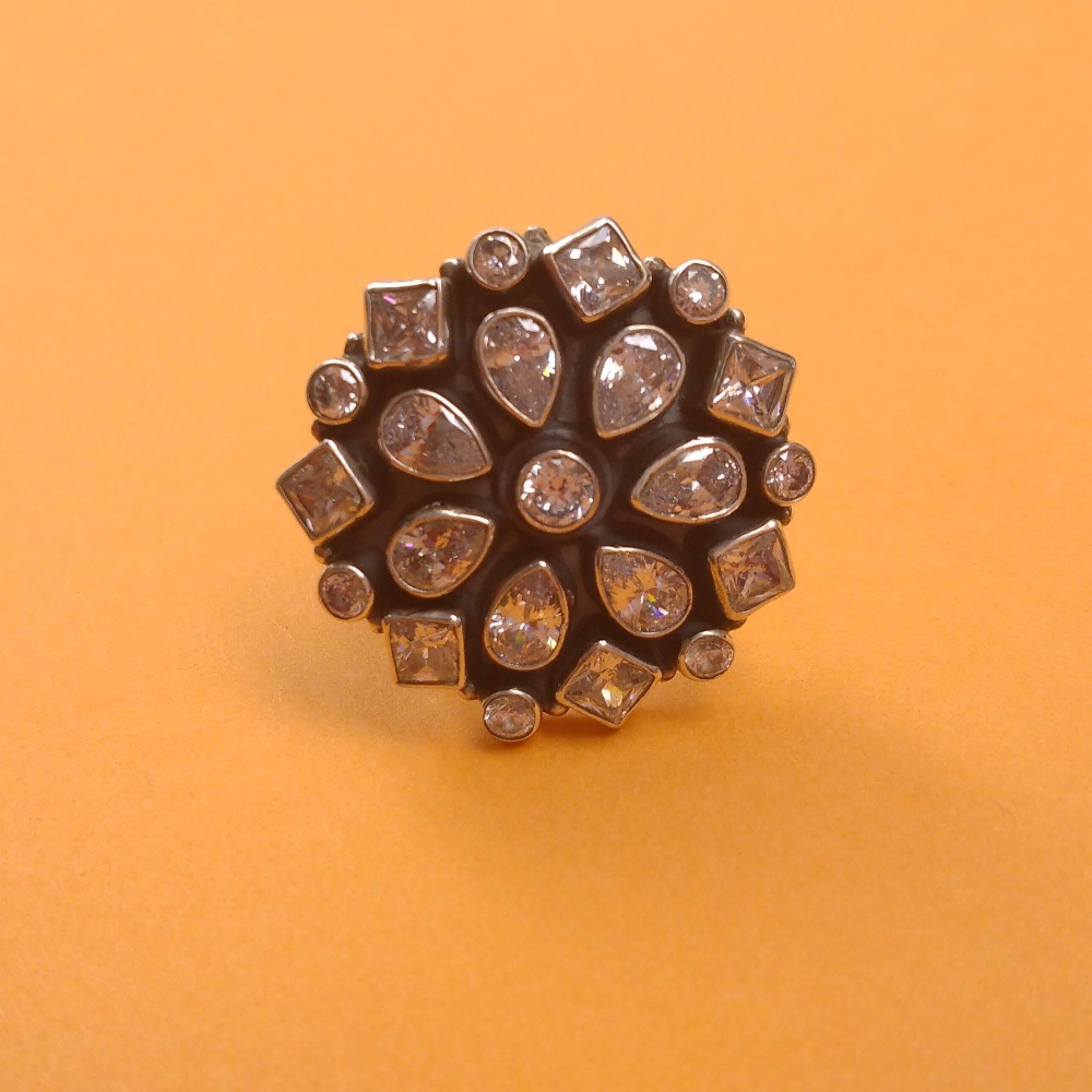 Puran pure silver white cutstone floral ring for ladies (adjustable)