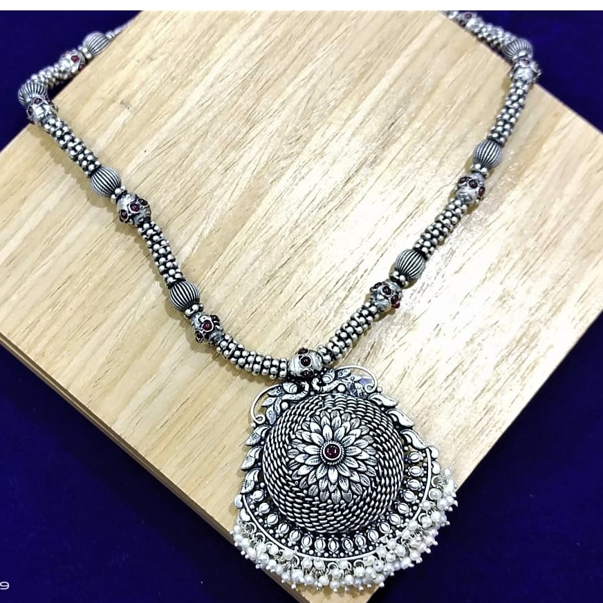 Marigold flower motifs neckpiece by puran