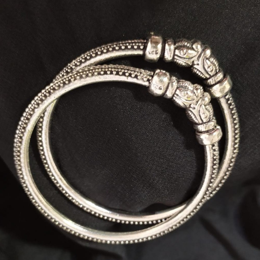 92.5 pure silver Antique Ladies Bangles in Light Weight PO-199-01