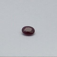 1.470ct oval red ruby-manek