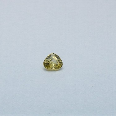 1.10ct heart yellow yellow-sapphire-pukhraj