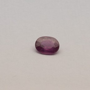 1.585ct oval red ruby-manek
