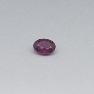 1.705ct oval red ruby-manek