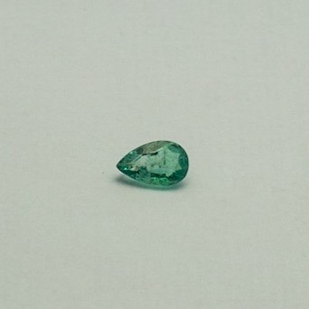 0.78ct pear green emerald-panna
