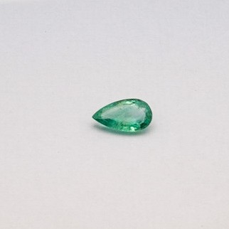 1.50ct pear green emerald-panna
