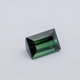 7.690ct square green tourmaline