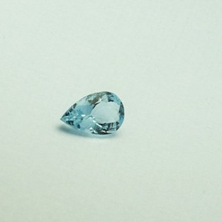 2.735ct pear sky-blue aquamarine