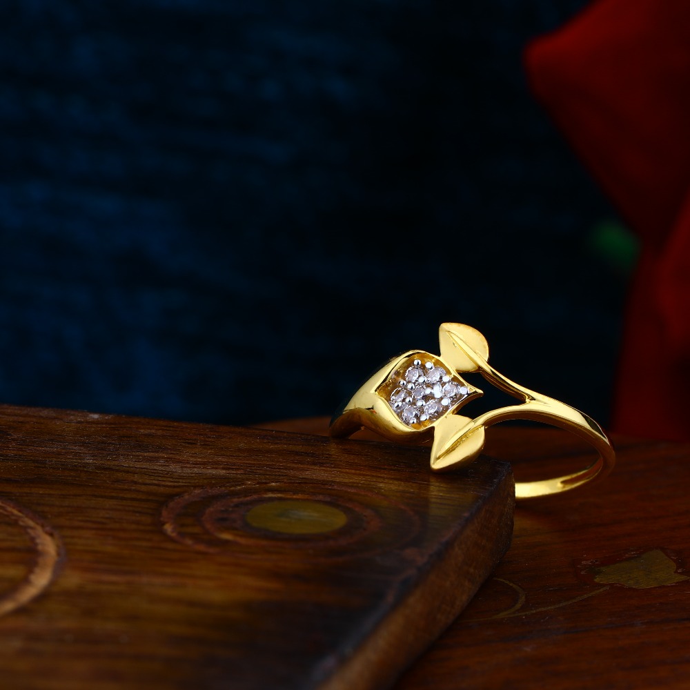 GOLDEN LEAF GRAPE LADIES CASTING RING