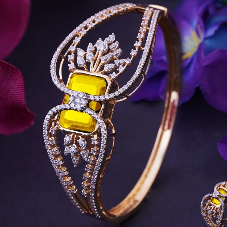 18kt fancy design bracelet