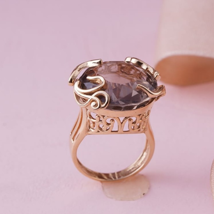 18KT Fancy ring