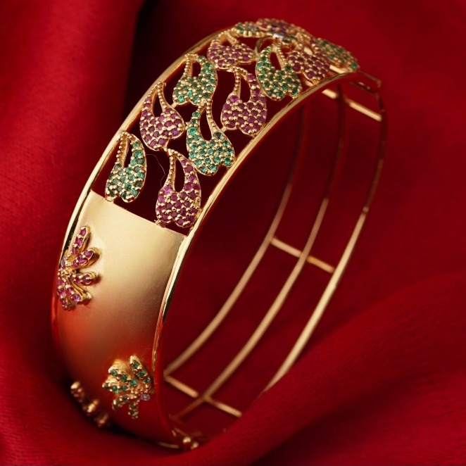 18k gold bracelet