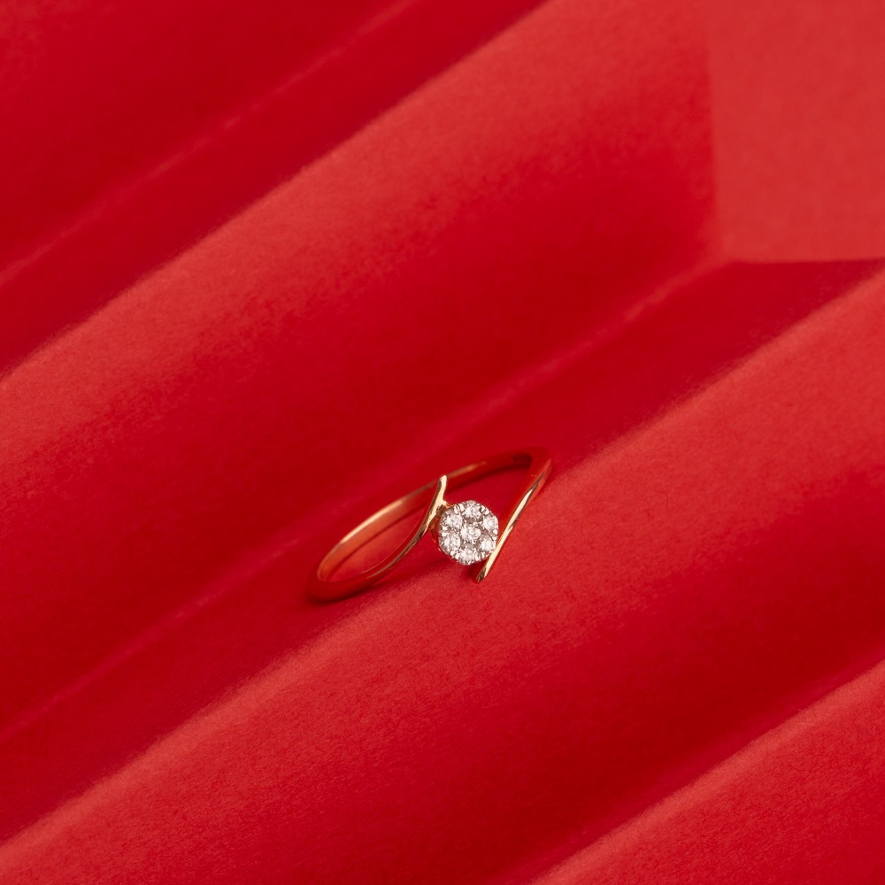 7 diamonds striking rose gold diamond ring