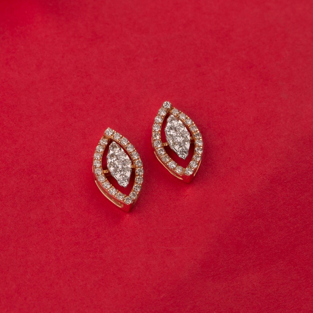 Charming 14kt diamond studs for women