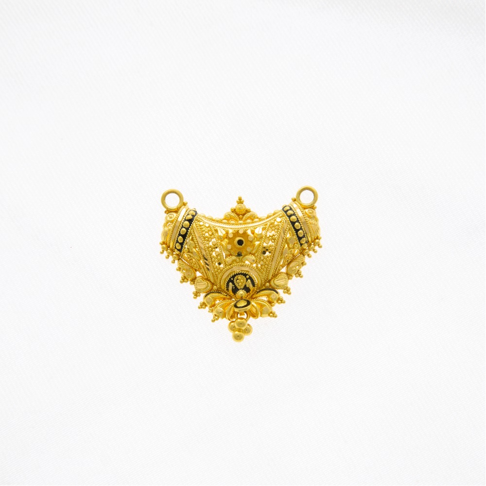 Intricating 22kt Gold Calcutti Mangalsutra Pendant