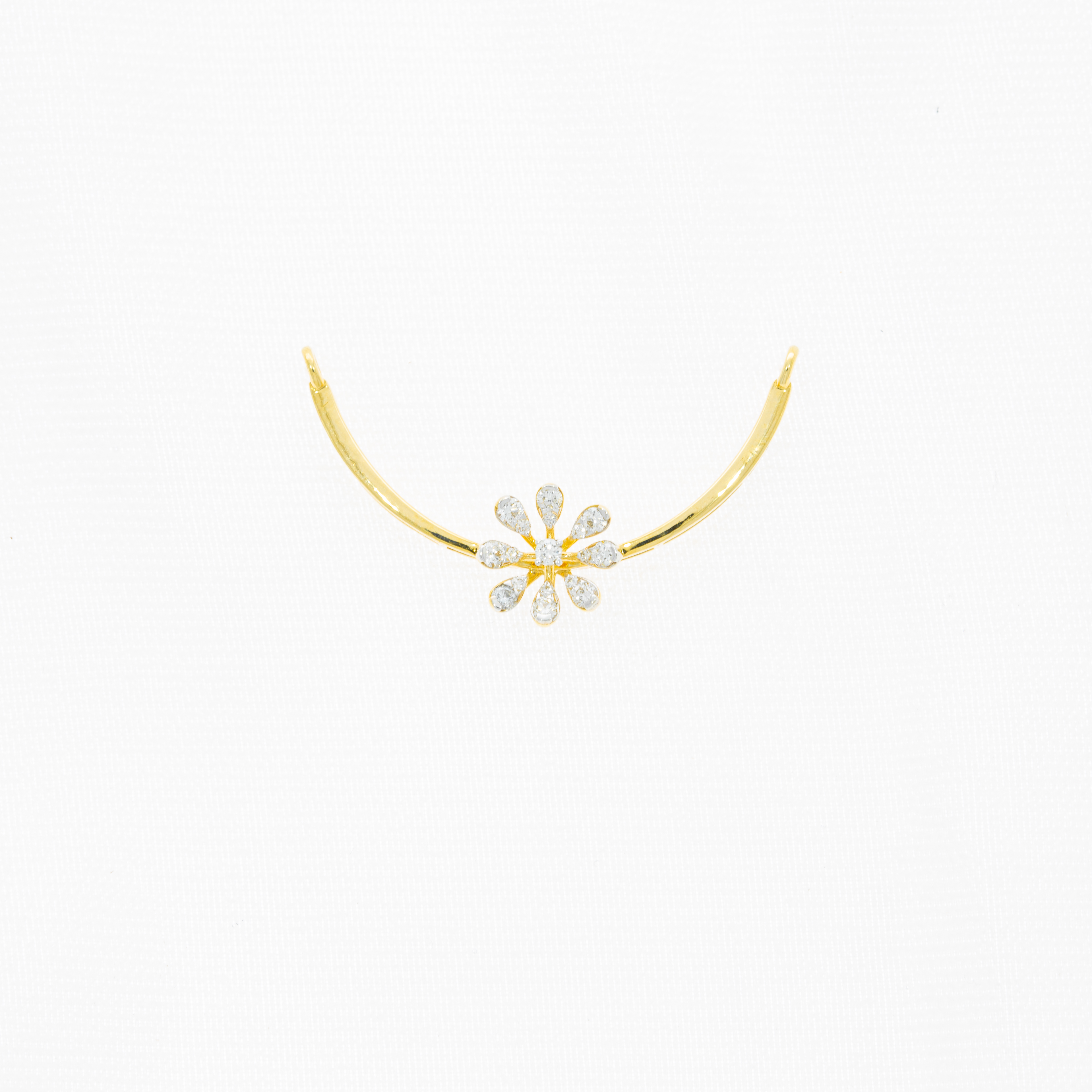 Simple 18kt diamond mangalsutra pendant