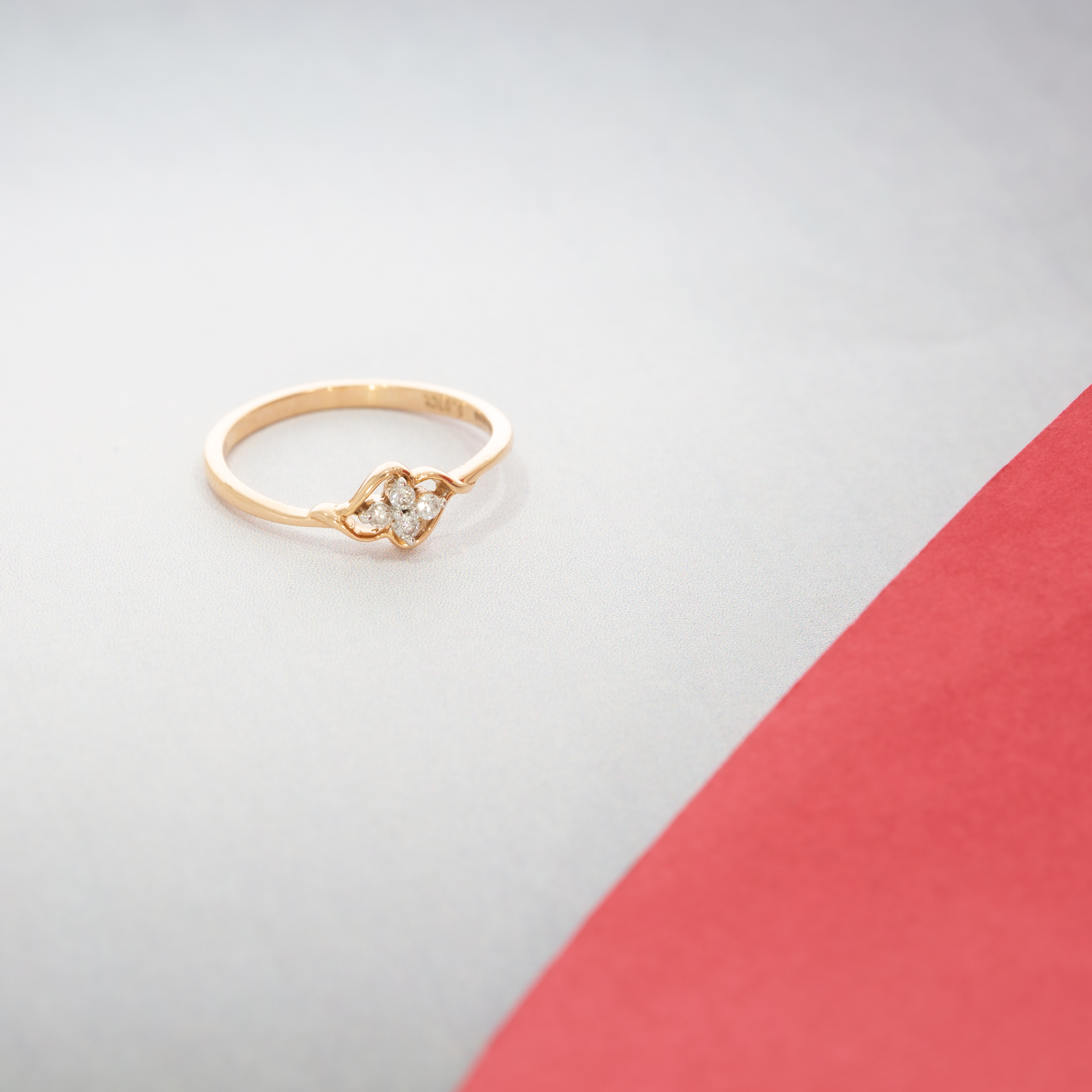 Dazzling 14ct 4 Diamonds Rosegold Ring