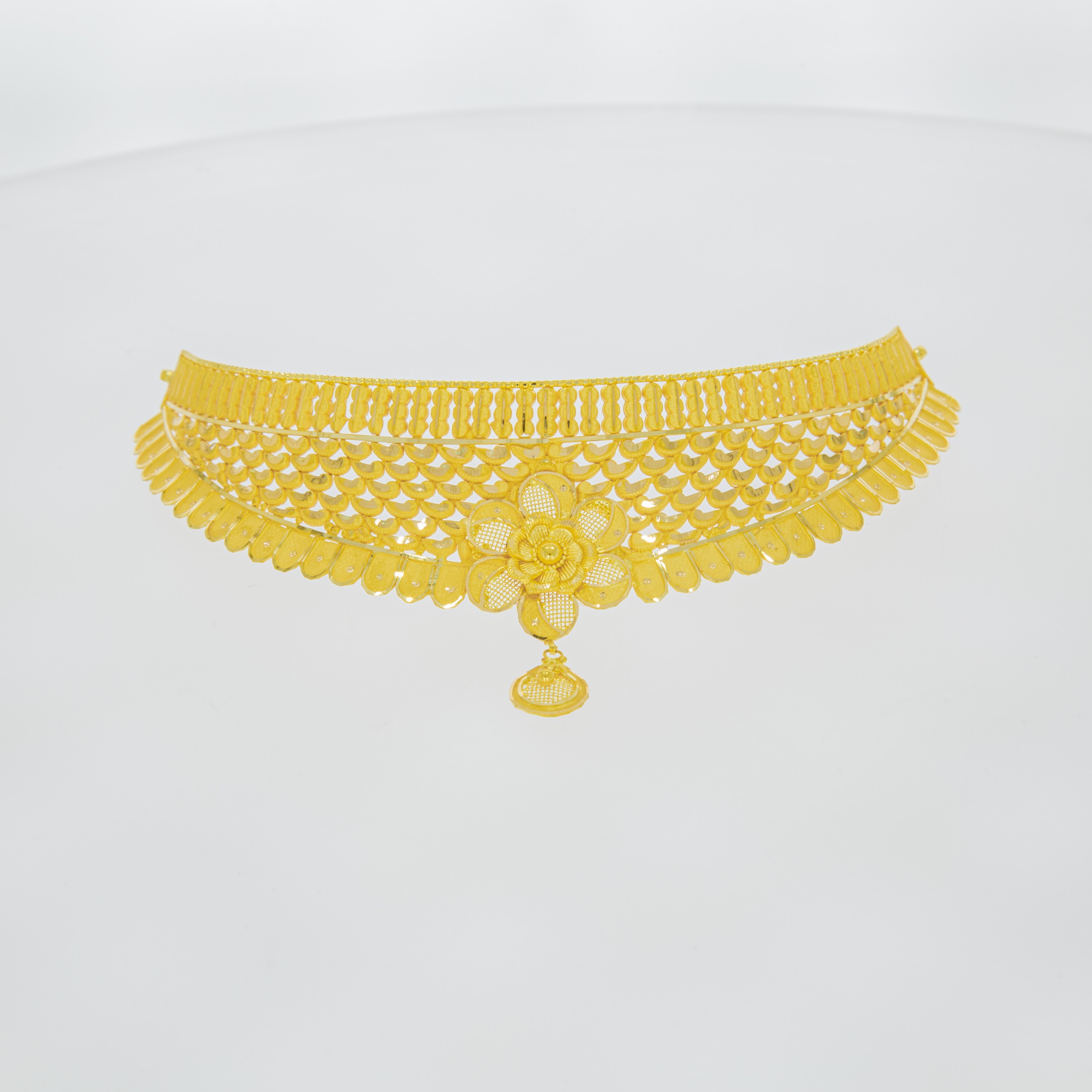 Pretty 22k Gold Choker Necklace