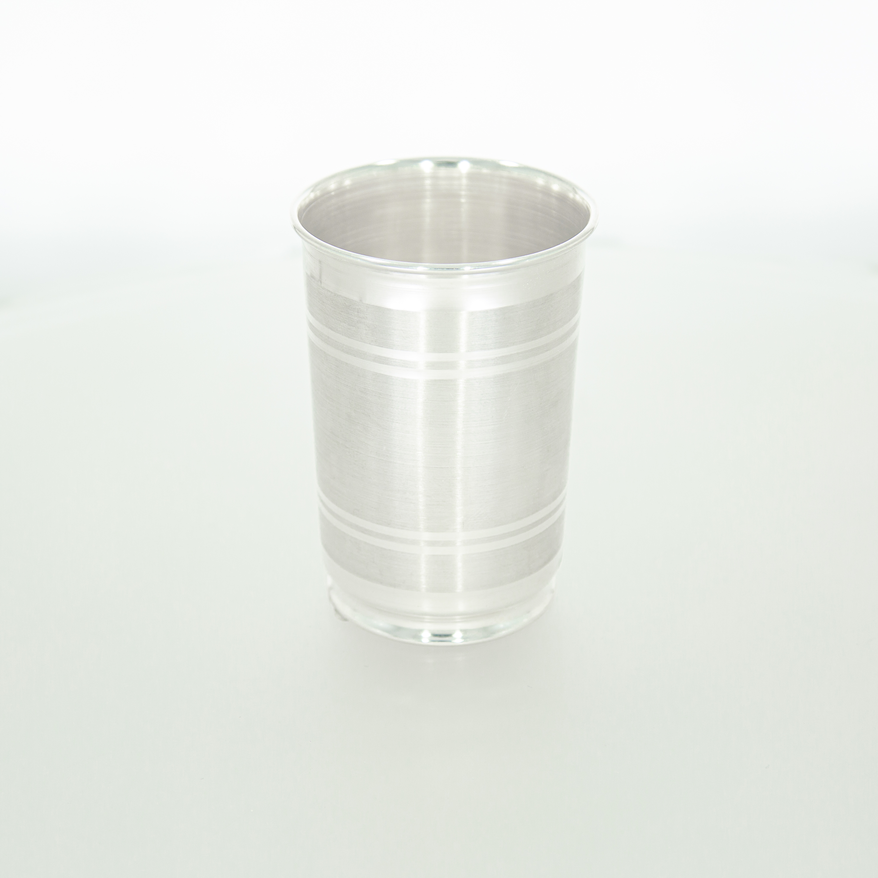 Standing Silver Glass Design