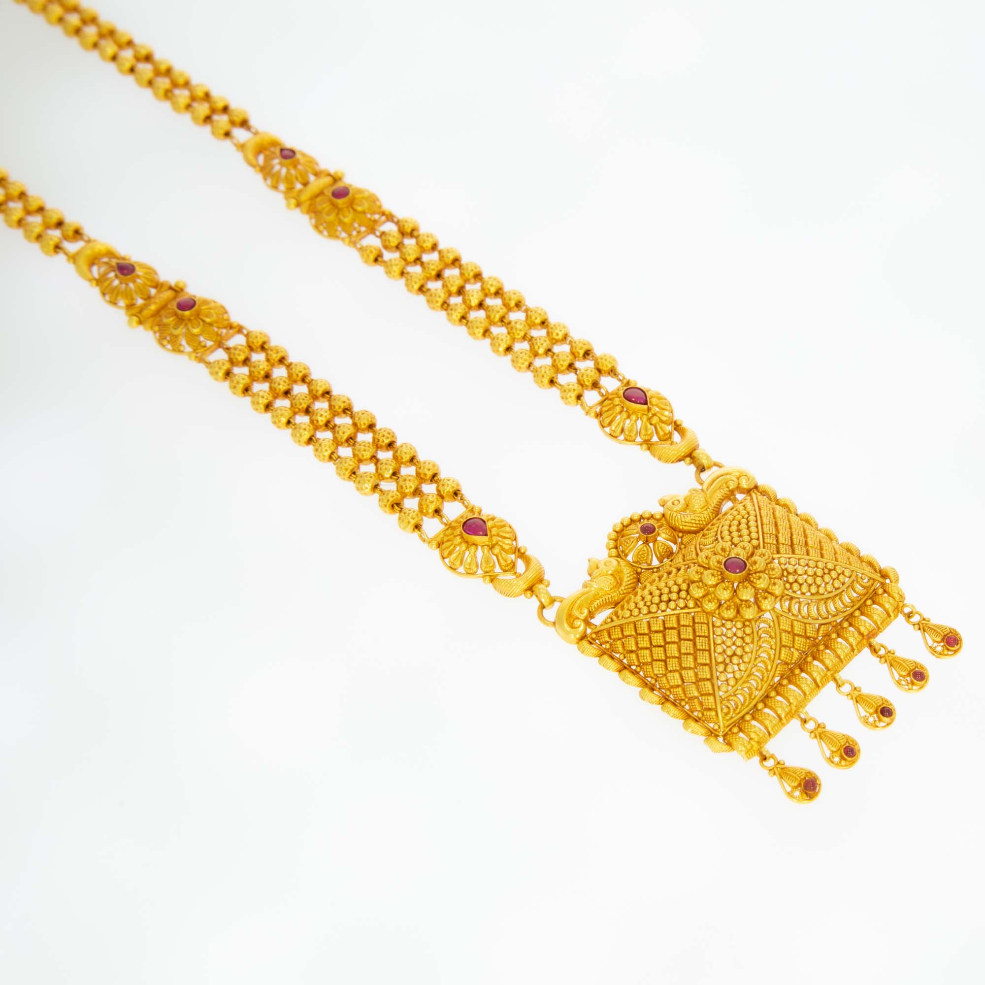 Deligtful gold temple necklace