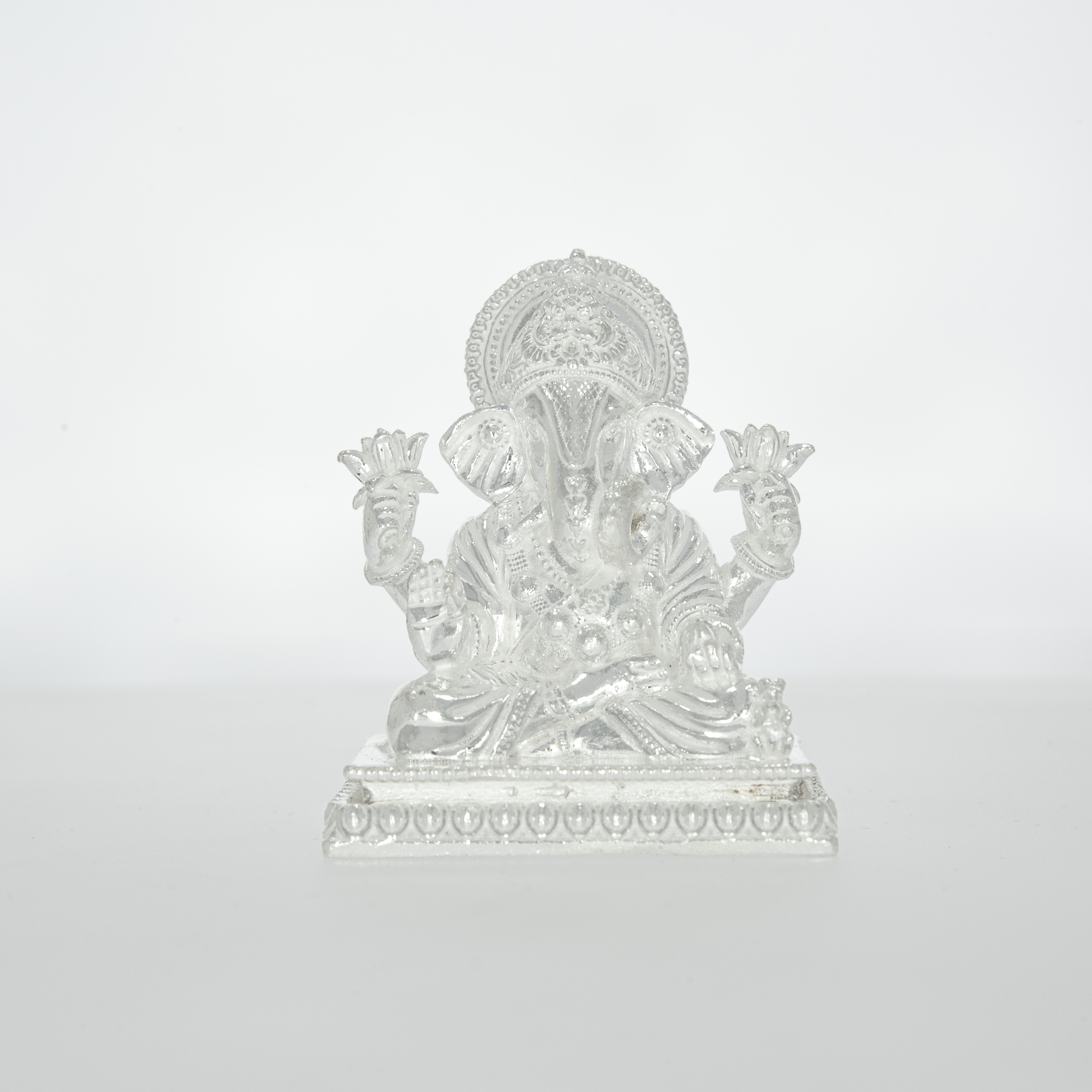 Silver Dagdusheth Ganpati Idol
