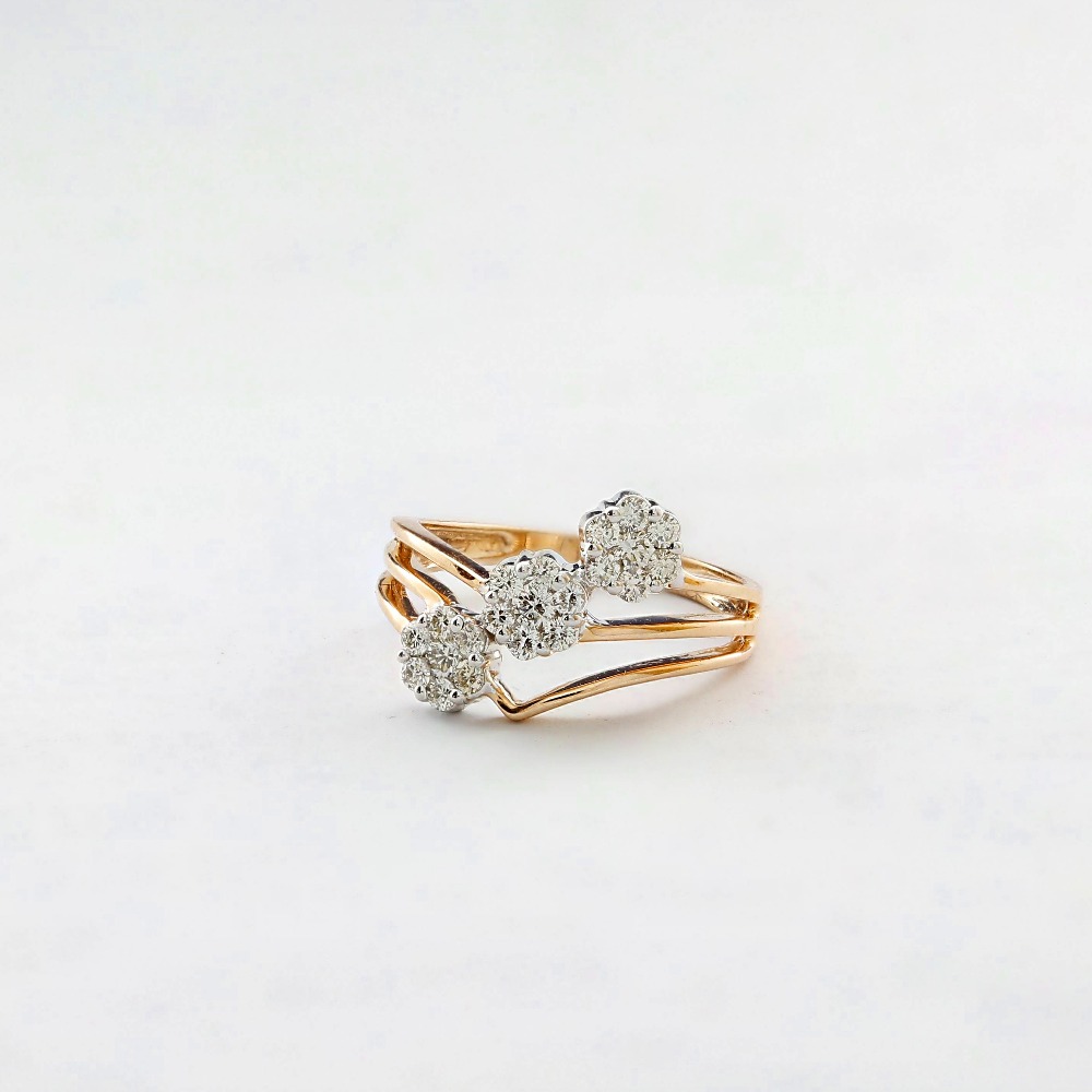 Bedazzling 14ct Rose Gold Diamond ring For women