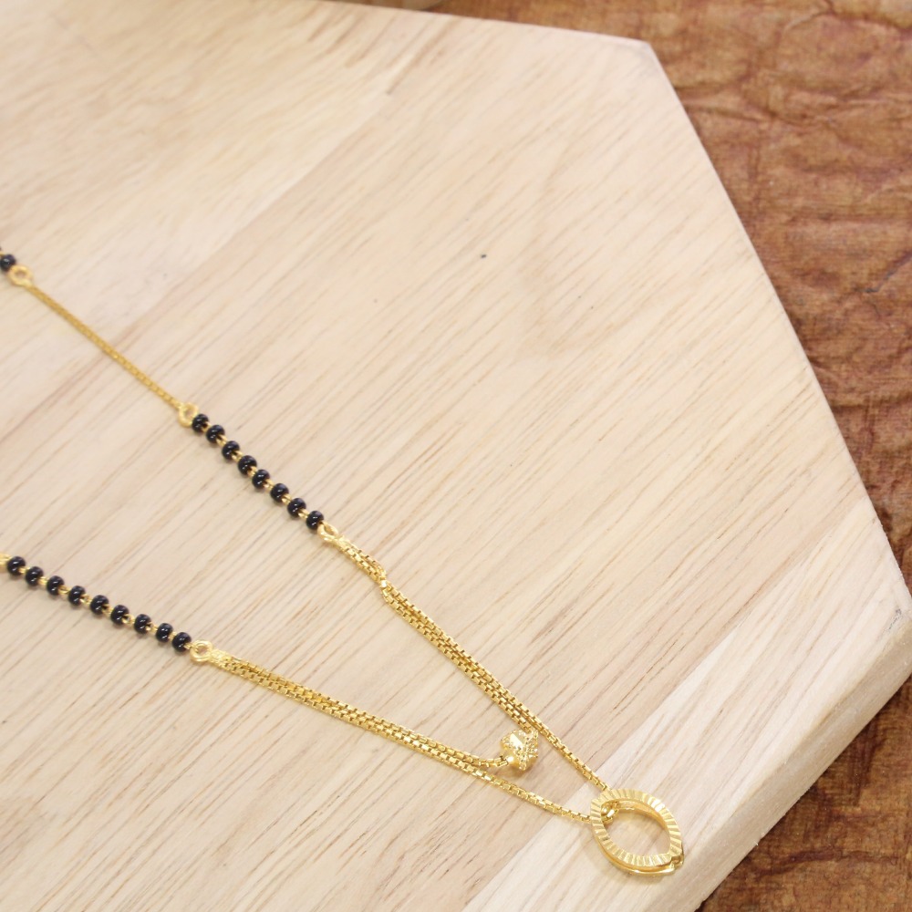 Designer opulent 22kt short mangalsutra design