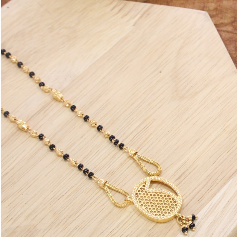 Breathtaking short ganthan design in 22karat for women