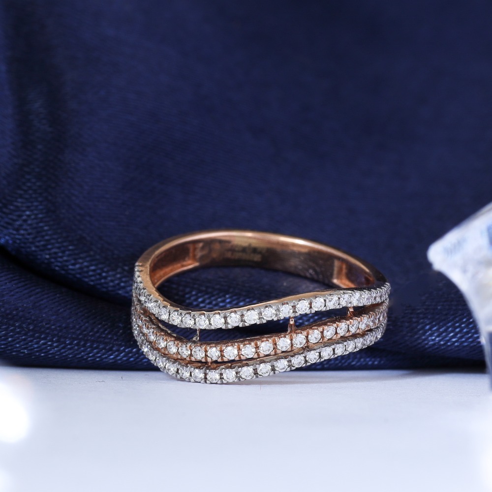 Gorgeous triple layered rose gold 18kt diamond ring