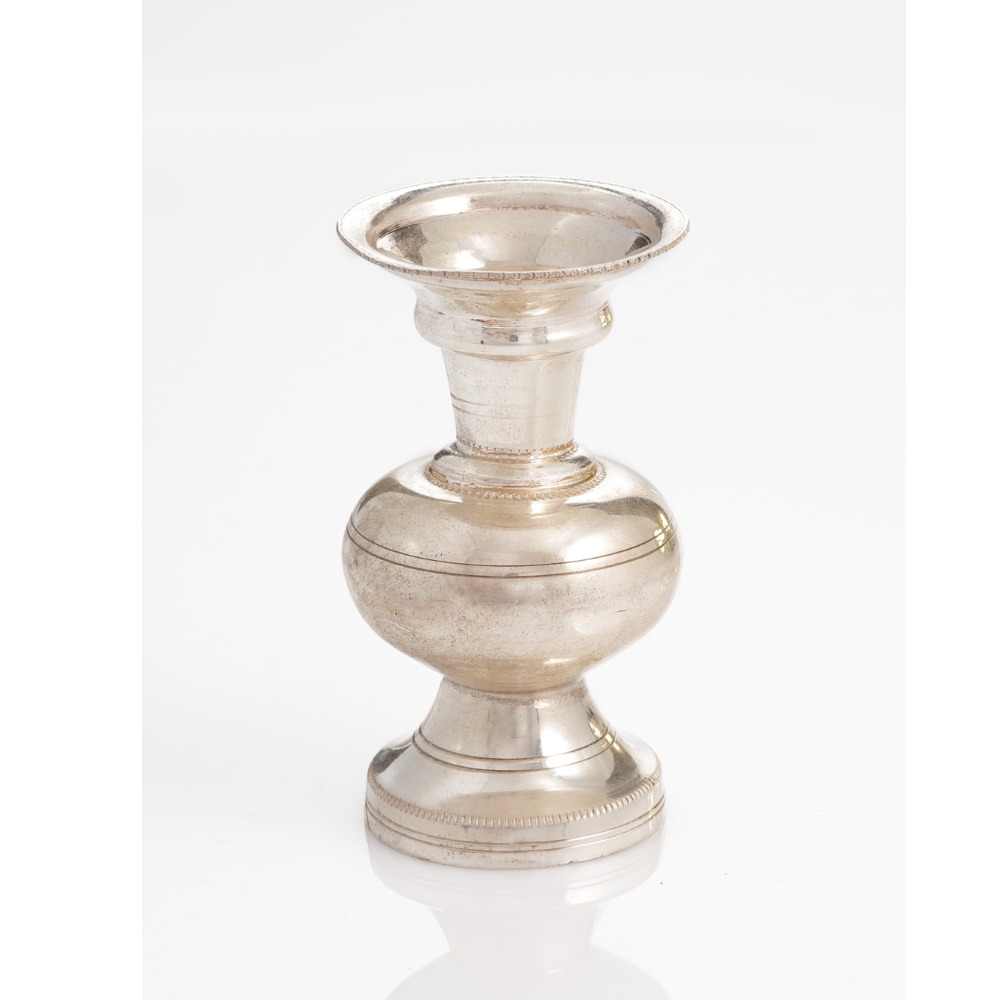 Silver Flower Pot Stand