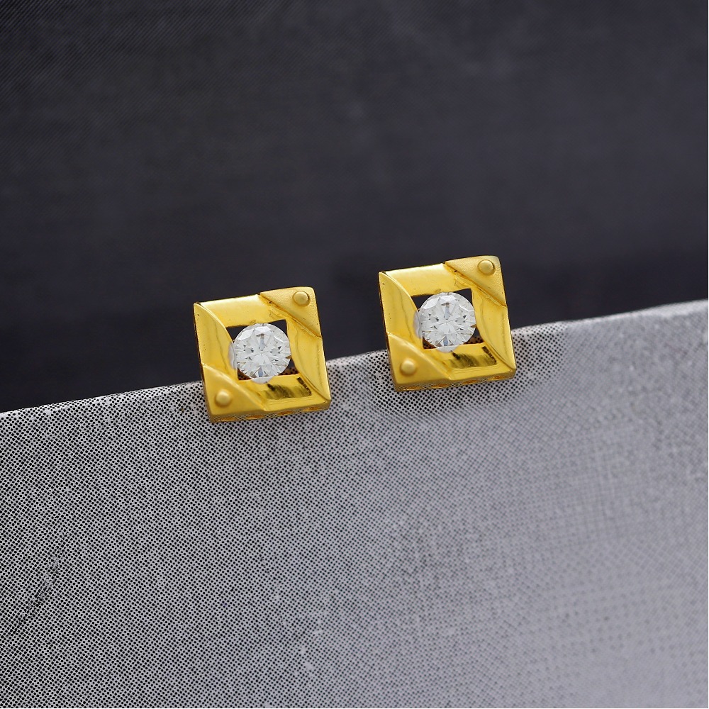 The 18kt Square Design Gold Studs