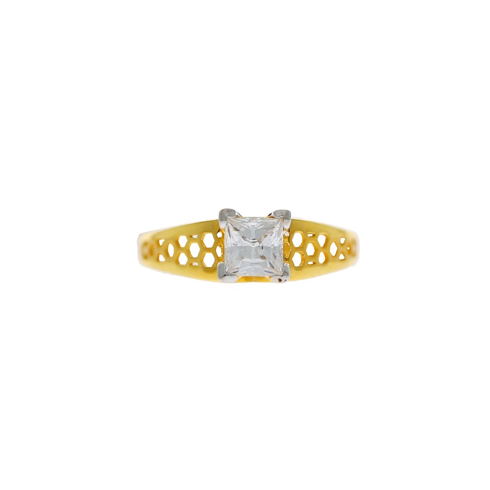 The Lavish Gold Ring