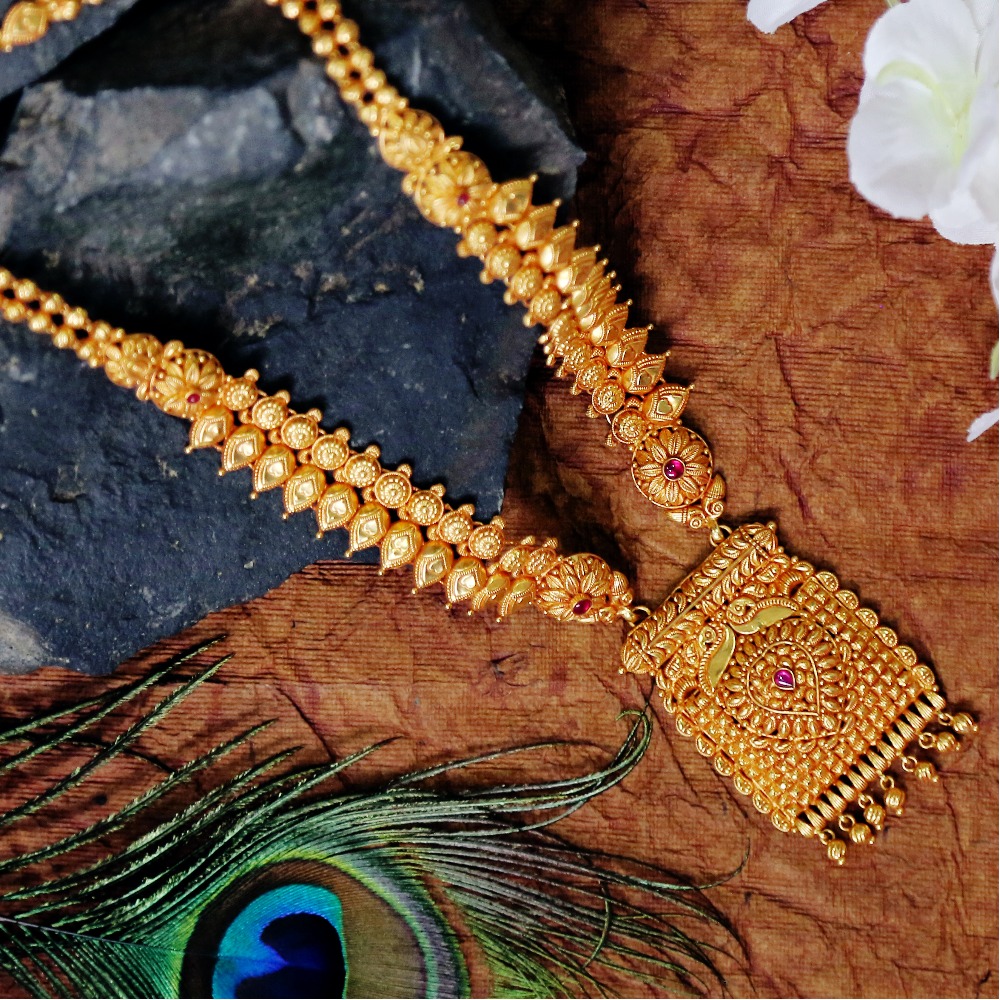 An ancient temple jewellery necklace design