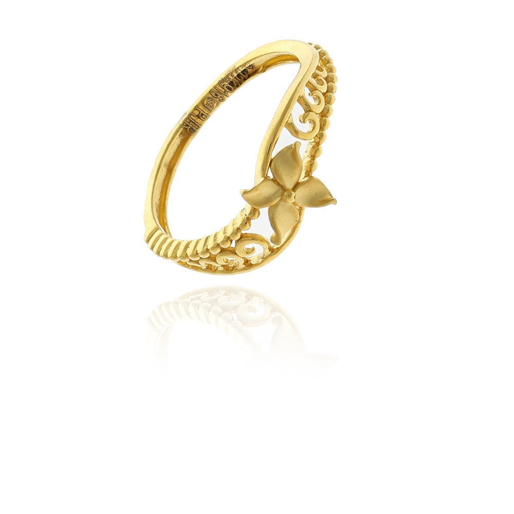 The four petaled flower ring design