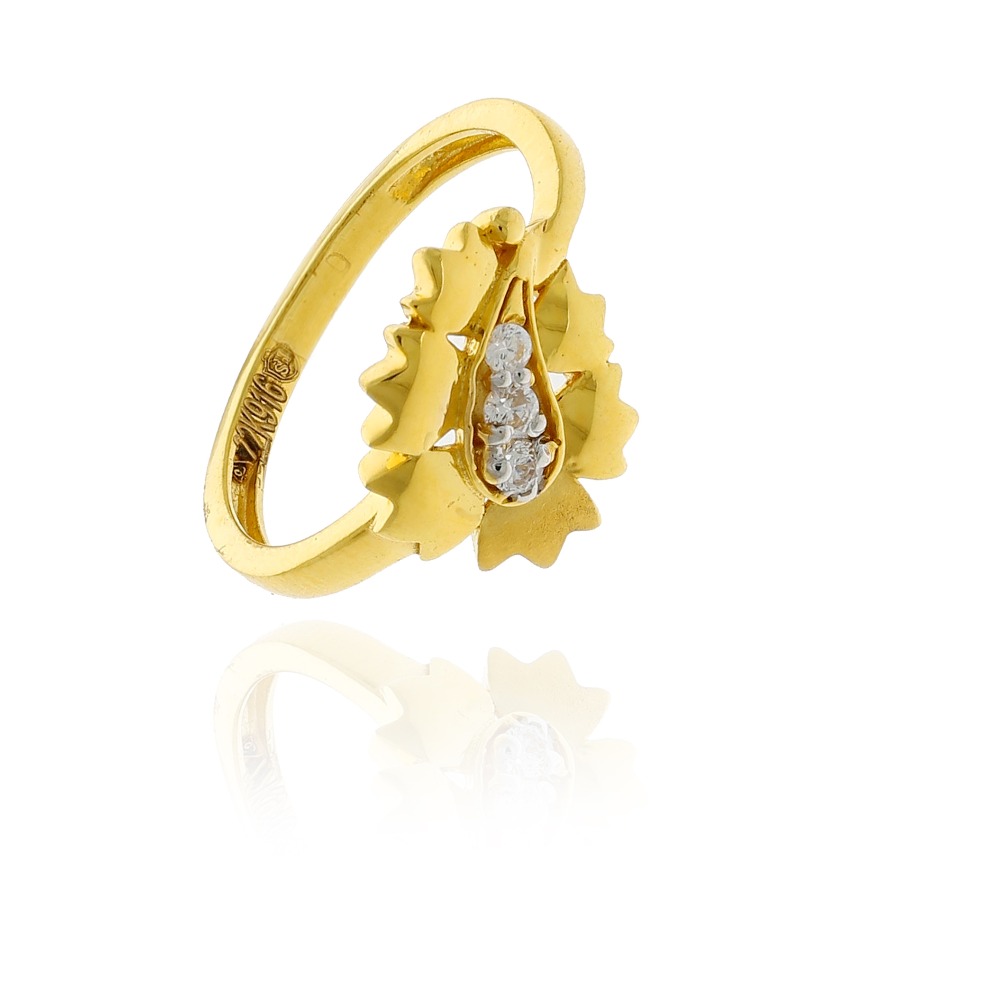 Stone casting ladies ring