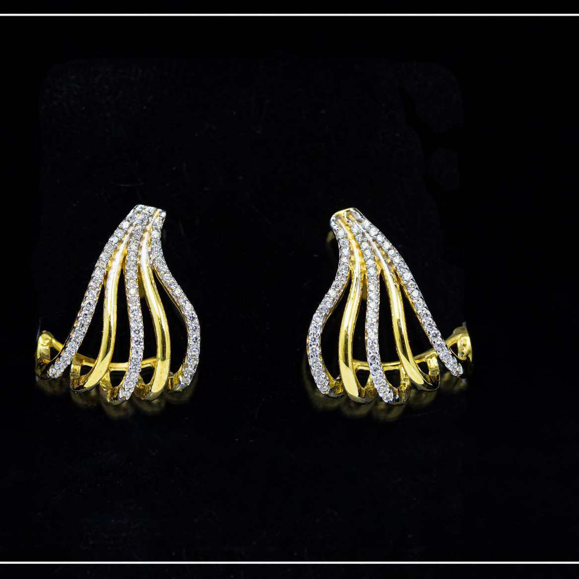 18K Yellow Gold Stunning Hallmarked Earrings
