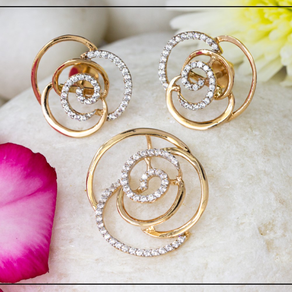18K Rosegold Rose pattern Hallmarked Pendant Set