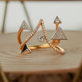Gold light weight Cz Ring