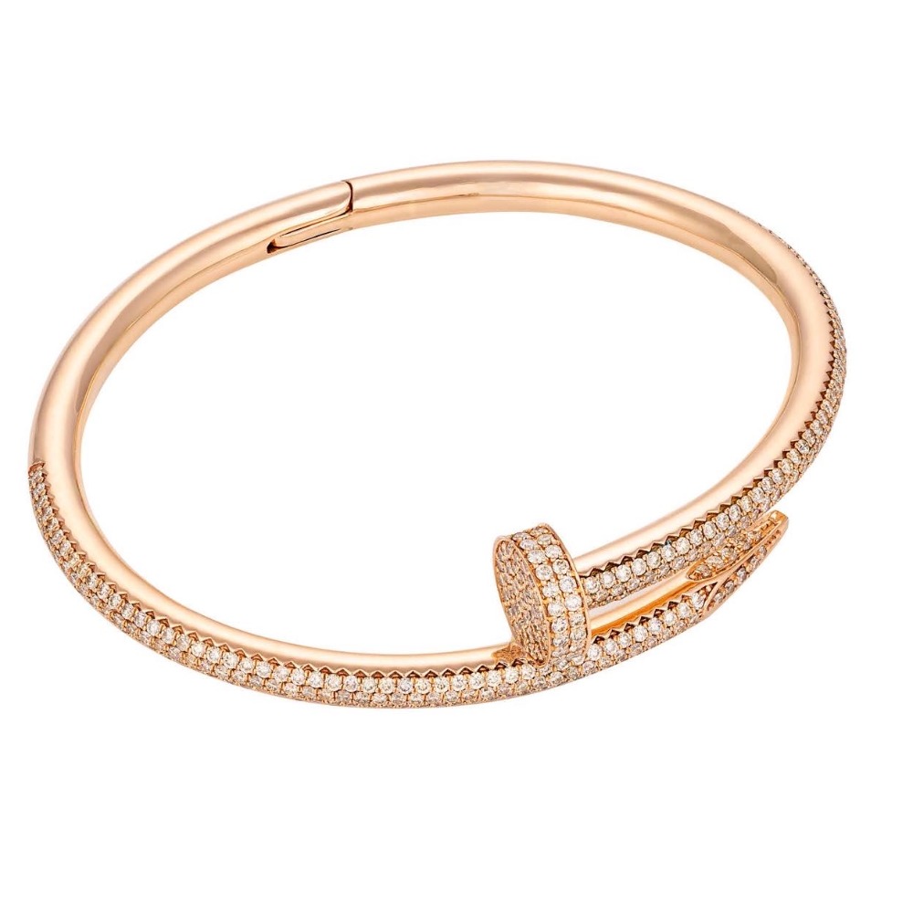 18k nail style luxurious bracelet , natural diamond .