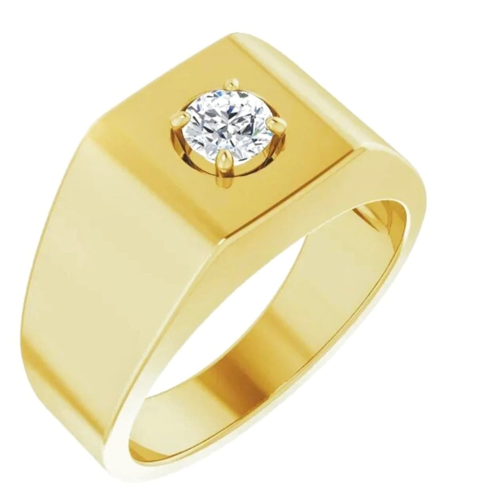 Mens diamond ring , 14kt gold with centre single diamond studded .