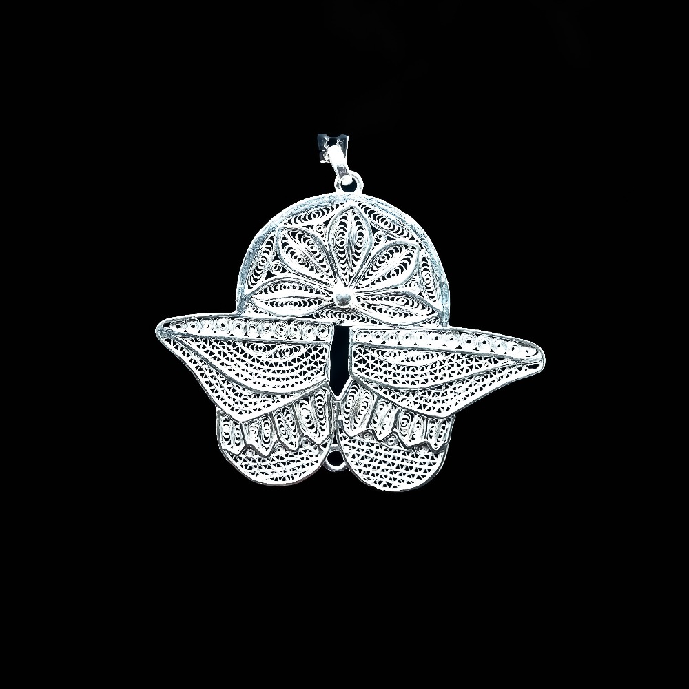 Silver light weight design pendants