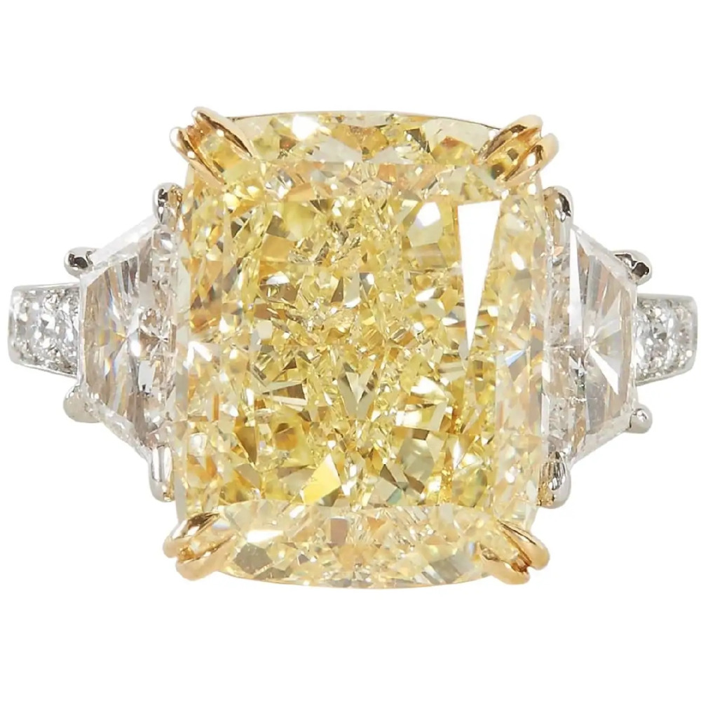 GIA certified Fancy Yellow 10.17 carat SI2 center diamond