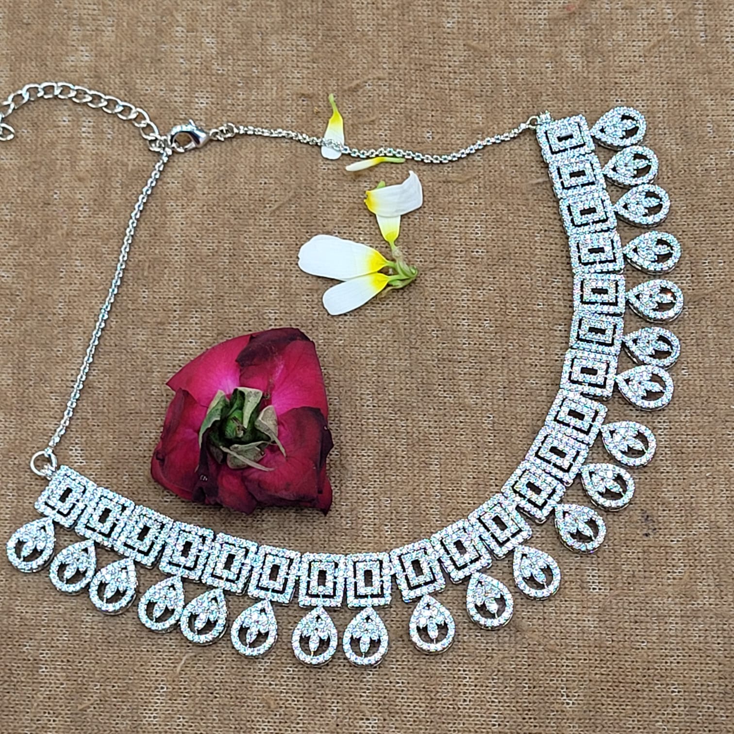 Elegant Design Diamond Necklace Set For Wedding